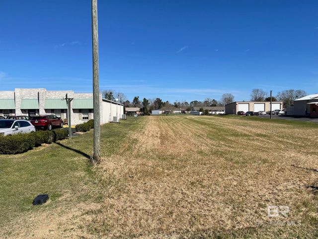 0 W Laurel Avenue, Foley, AL 36535