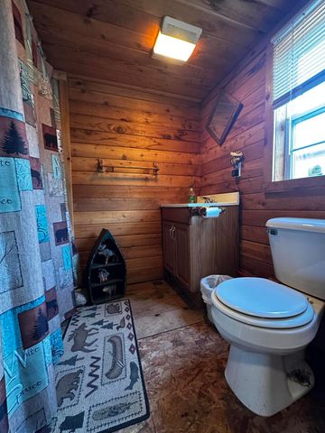 3743 N Peacock Trail, Peacock Twp, MI 49644