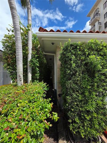345 Malaga Ave, Coral Gables, FL 33134