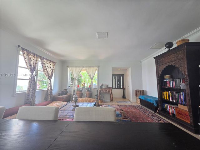 345 Malaga Ave, Coral Gables, FL 33134