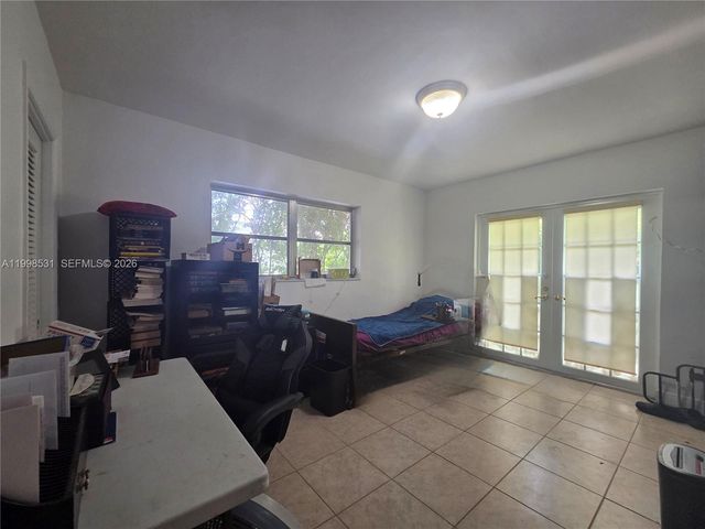 345 Malaga Ave, Coral Gables, FL 33134