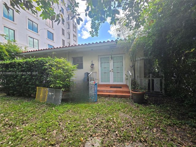 345 Malaga Ave, Coral Gables, FL 33134