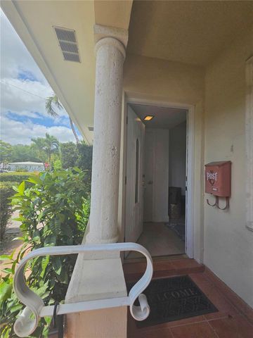 345 Malaga Ave, Coral Gables, FL 33134