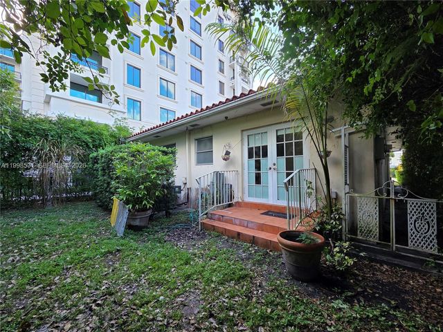 345 Malaga Ave, Coral Gables, FL 33134
