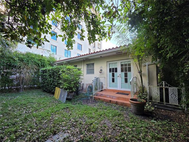 345 Malaga Ave, Coral Gables, FL 33134