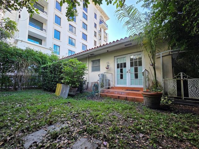 345 Malaga Ave, Coral Gables, FL 33134