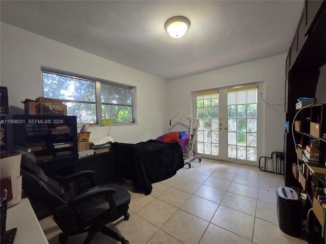 345 Malaga Ave, Coral Gables, FL 33134