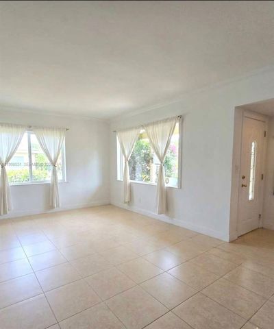 345 Malaga Ave, Coral Gables, FL 33134