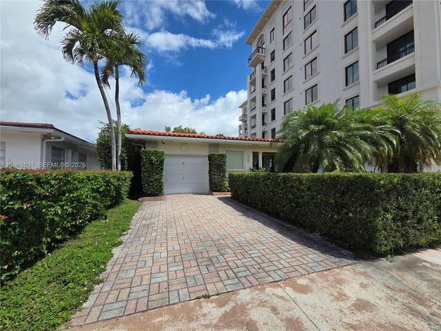 345 Malaga Ave, Coral Gables, FL 33134