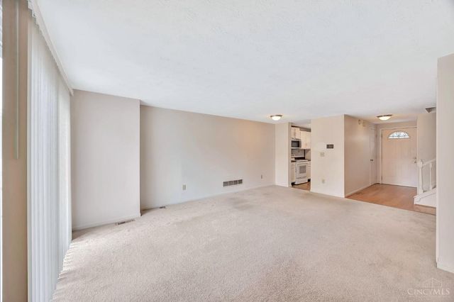 392 Wellington Court, Mason, OH 45040