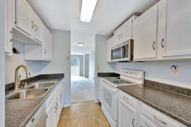 392 Wellington Court, Mason, OH 45040