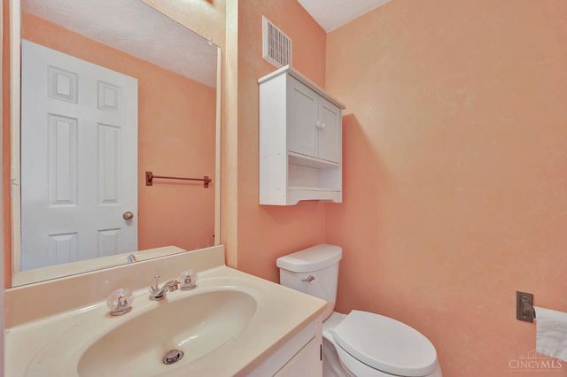392 Wellington Court, Mason, OH 45040