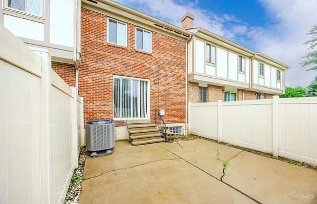 392 Wellington Court, Mason, OH 45040
