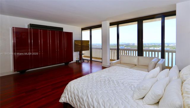 1000 Island Blvd PH2, Aventura, FL 33160