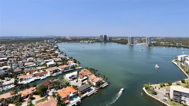 1000 Island Blvd PH2, Aventura, FL 33160