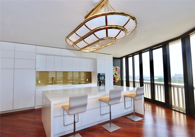 1000 Island Blvd PH2, Aventura, FL 33160