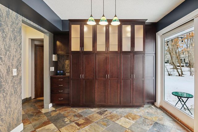 434 Yosemite Avenue N, Golden Valley, MN 55422