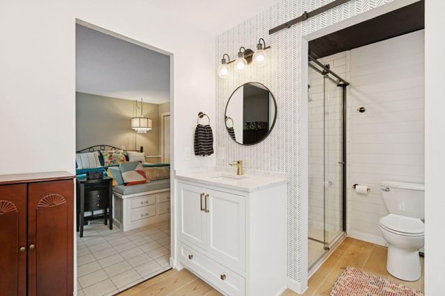 434 Yosemite Avenue N, Golden Valley, MN 55422