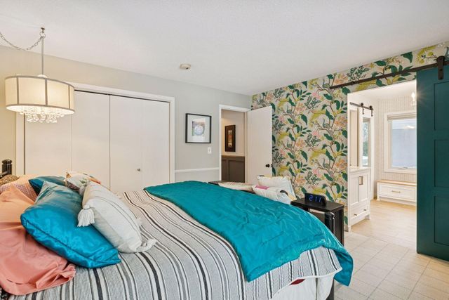 434 Yosemite Avenue N, Golden Valley, MN 55422