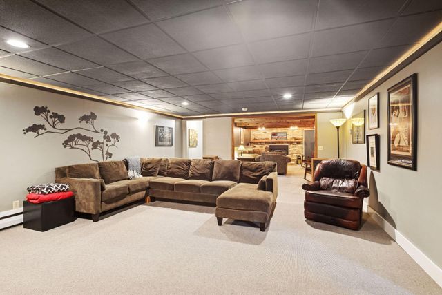 434 Yosemite Avenue N, Golden Valley, MN 55422