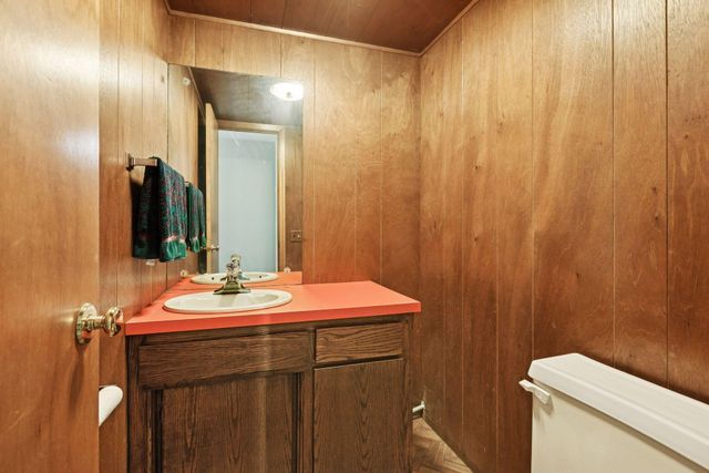 434 Yosemite Avenue N, Golden Valley, MN 55422