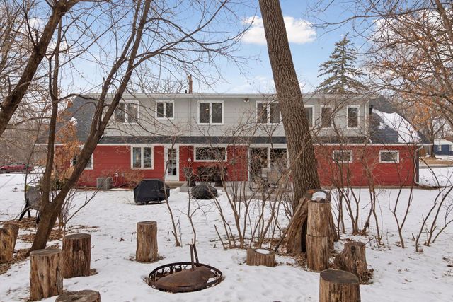 434 Yosemite Avenue N, Golden Valley, MN 55422