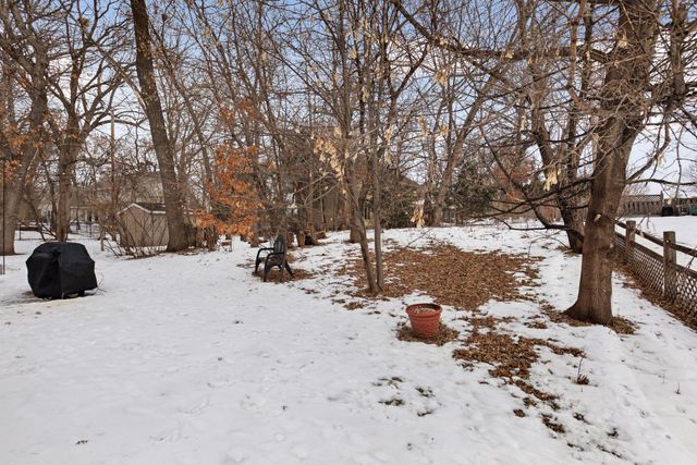 434 Yosemite Avenue N, Golden Valley, MN 55422