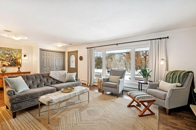 434 Yosemite Avenue N, Golden Valley, MN 55422