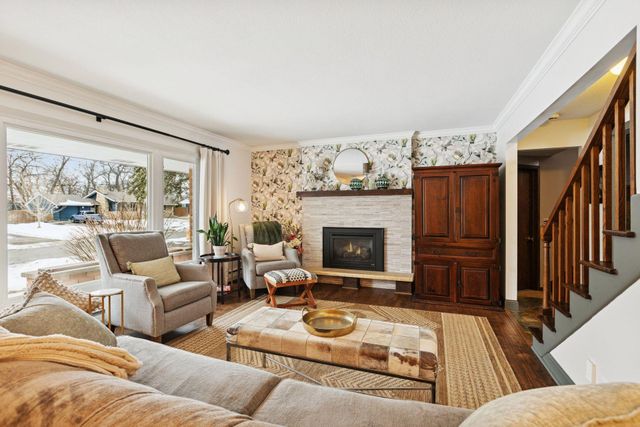 434 Yosemite Avenue N, Golden Valley, MN 55422