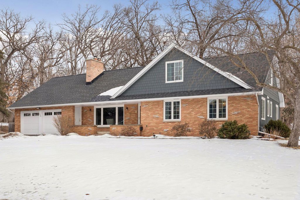 434 Yosemite Avenue N, Golden Valley, MN 55422