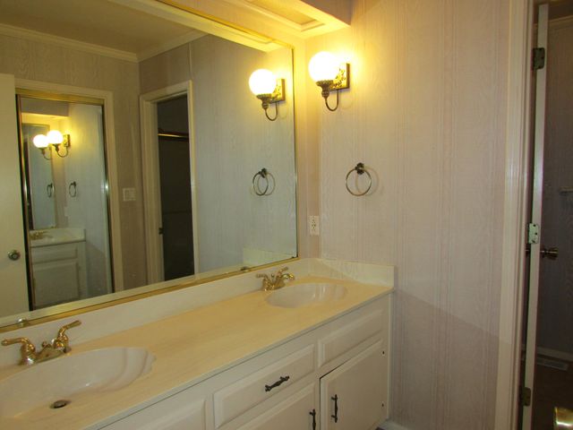 3105 Dallas Street NE, Albuquerque, NM 87110