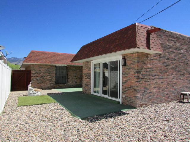 3105 Dallas Street NE, Albuquerque, NM 87110