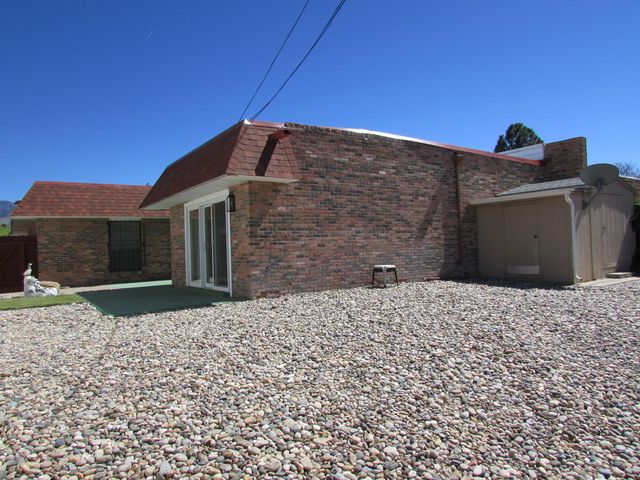 3105 Dallas Street NE, Albuquerque, NM 87110