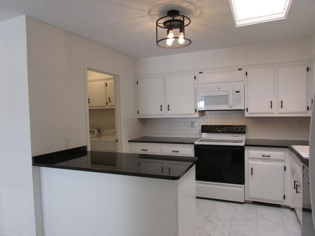 3105 Dallas Street NE, Albuquerque, NM 87110