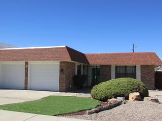 3105 Dallas Street NE, Albuquerque, NM 87110