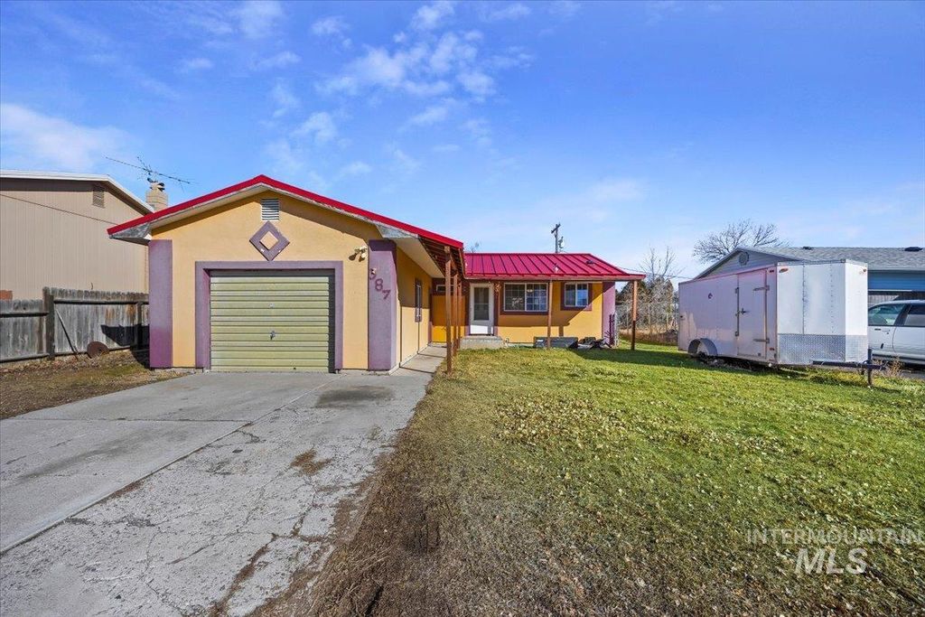 387 N Conant Ave, Burley, ID 83318
