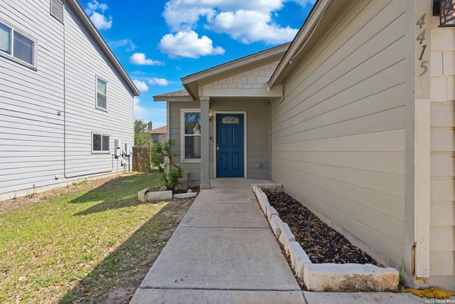 4415 WRANGLER RUN, San Antonio, TX 78223