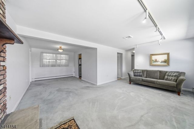 67 Hook Mountain Rd, Montville Twp., NJ 07045