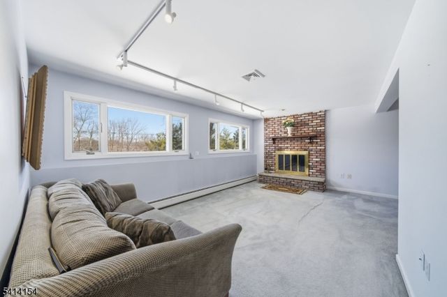 67 Hook Mountain Rd, Montville Twp., NJ 07045