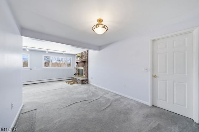 67 Hook Mountain Rd, Montville Twp., NJ 07045