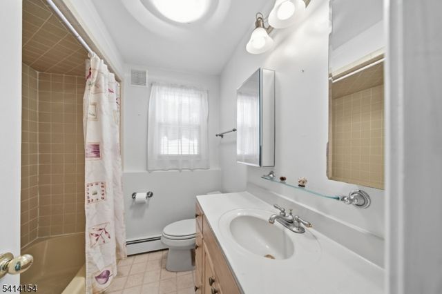 67 Hook Mountain Rd, Montville Twp., NJ 07045