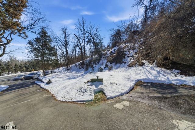 67 Hook Mountain Rd, Montville Twp., NJ 07045