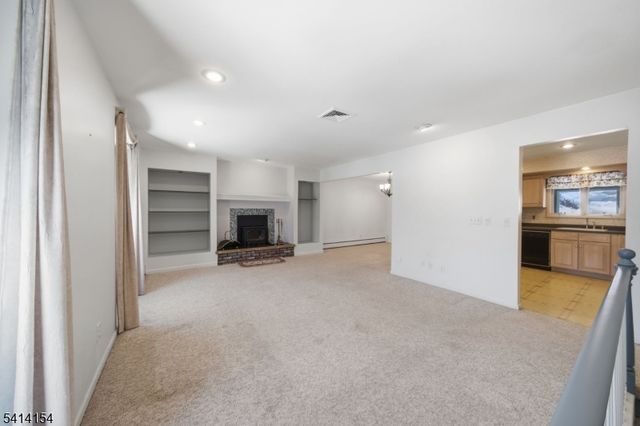 67 Hook Mountain Rd, Montville Twp., NJ 07045