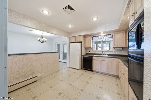 67 Hook Mountain Rd, Montville Twp., NJ 07045