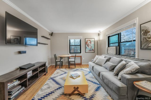 220-02 73rd Ave 007A2, Oakland Gardens, NY 11364