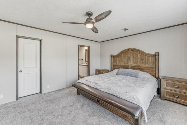 263 Robinson Creek Road, Huntsville, TX 77340