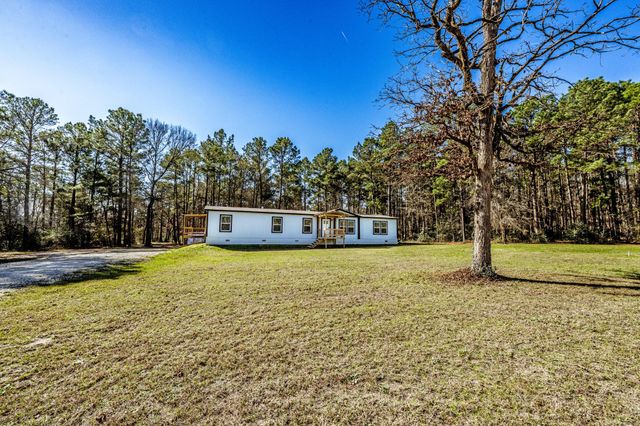 263 Robinson Creek Road, Huntsville, TX 77340