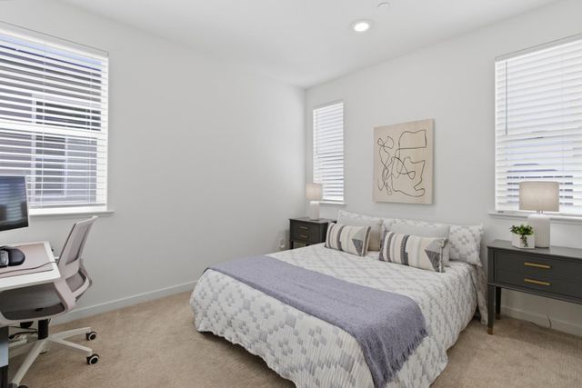 2848 High Tide Ave Ave, Sacramento, CA 95833
