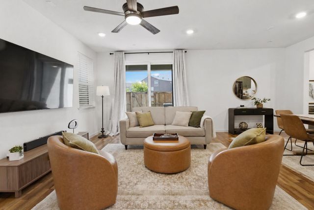 2848 High Tide Ave Ave, Sacramento, CA 95833