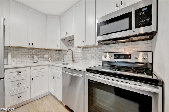 8110 S Woods CIR 4, Fort Myers, FL 33919